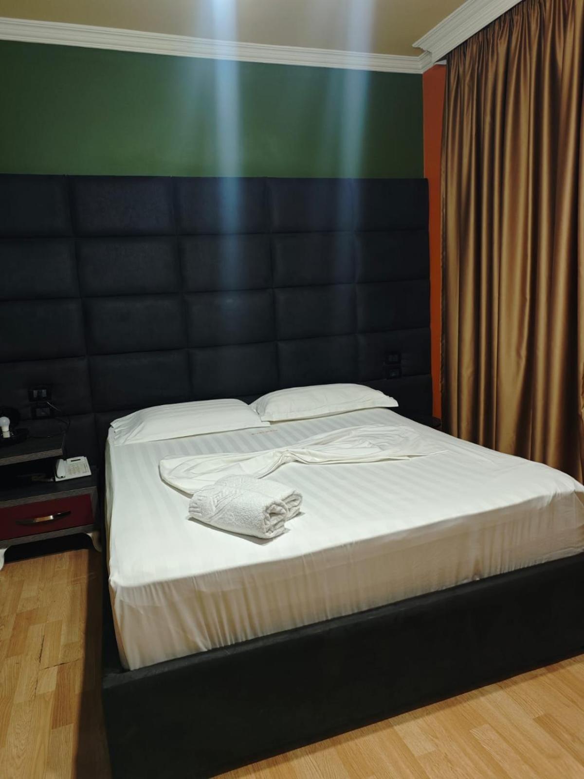 Boutique Artist Tirana Exterior foto